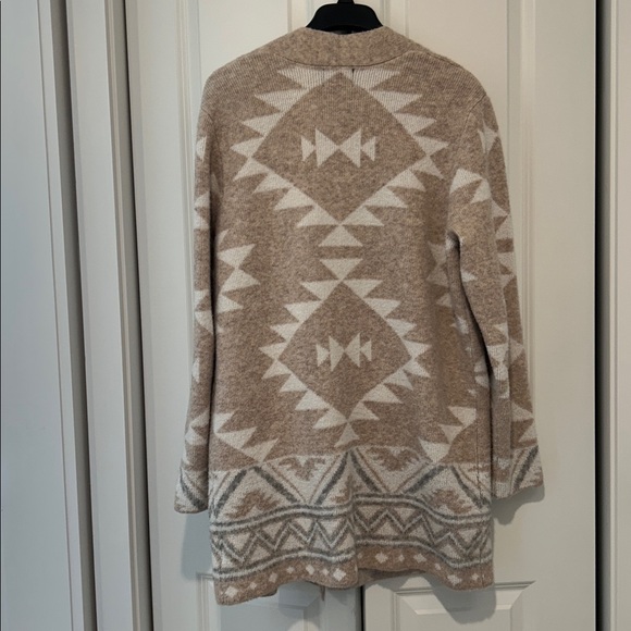 Frye Long Sleeve Open Front Cardigan Sweater Tribal Print Beige Tones Size Large - Picture 2 of 5